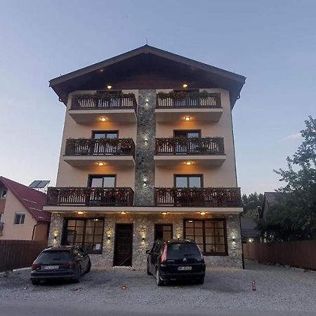 Apartmani Aleksandra 科拉欣 外观 照片